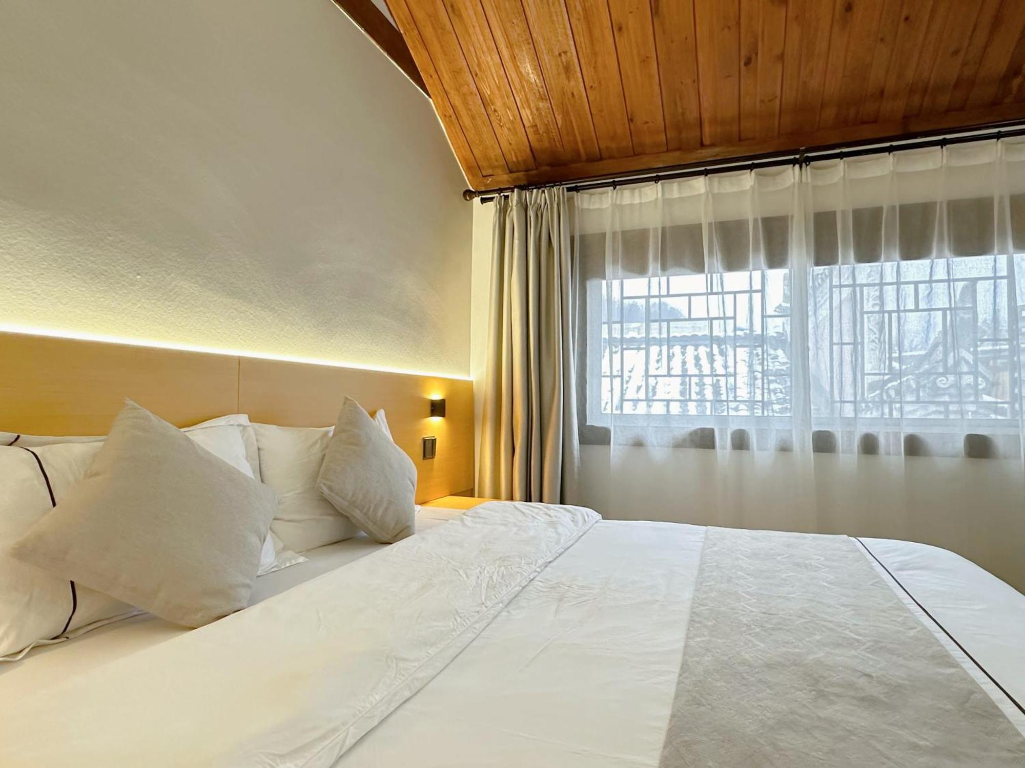 Hemu House Hotel Fenghuang Buitenkant foto