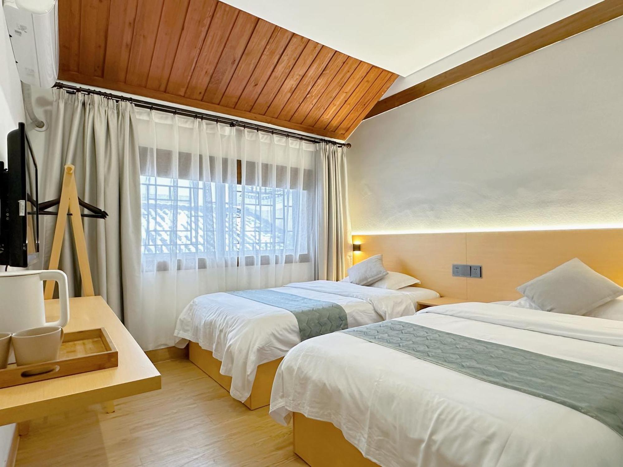 Hemu House Hotel Fenghuang Buitenkant foto