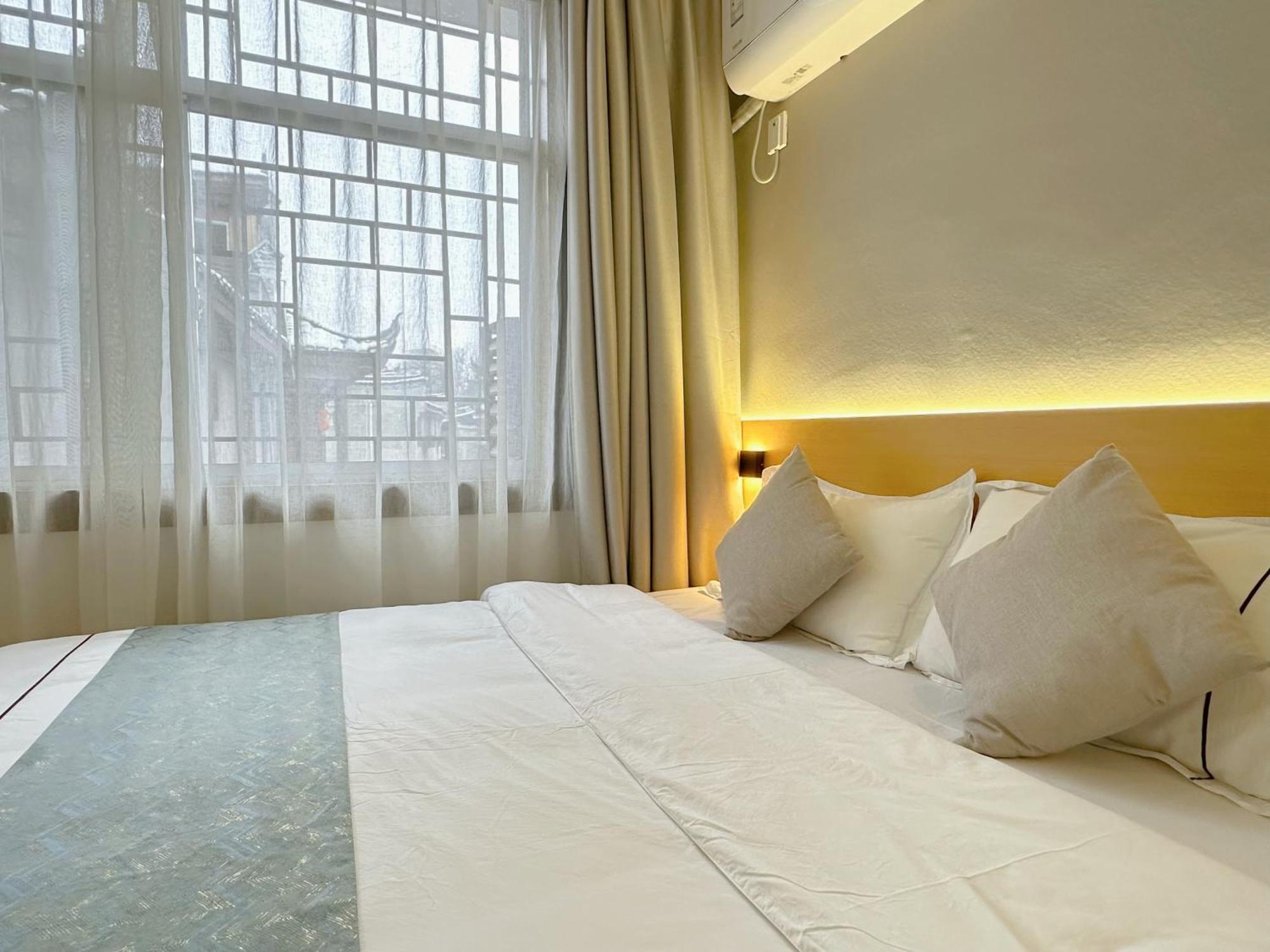Hemu House Hotel Fenghuang Buitenkant foto