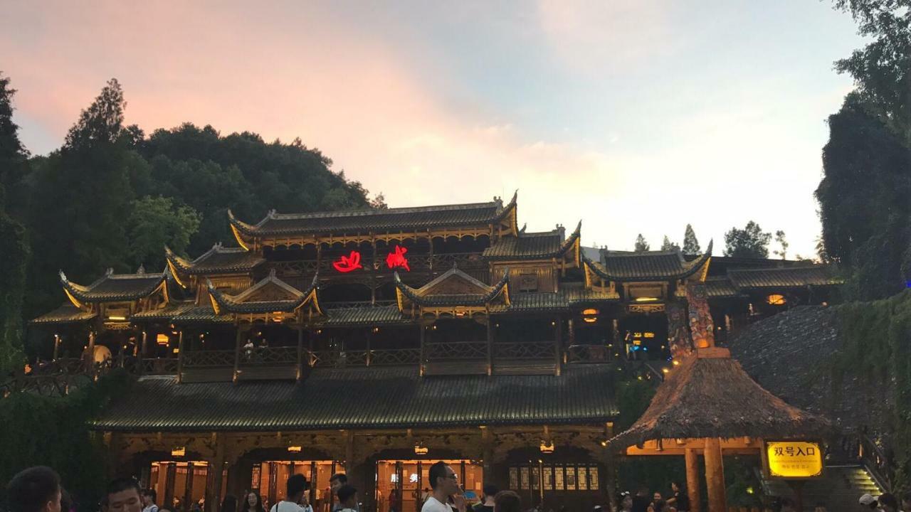 Hemu House Hotel Fenghuang Buitenkant foto